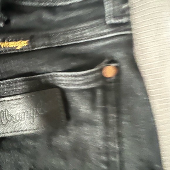 Wrangler Dark Denim Cutoff Shorts - Picture 5 of 7